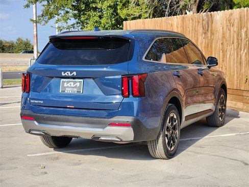 New 2026 Kia Sorento S image 4