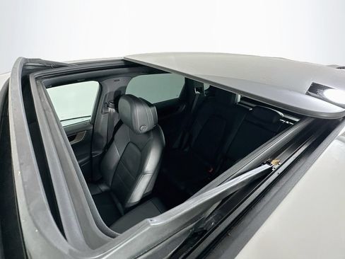 Certified 2024 Porsche Cayenne AWD/4WD image 14