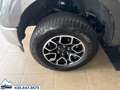 Used 2023 Ford F150 Lariat w/ Trailer Tow Package AWD/4WD image 8
