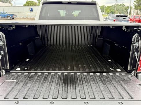 Used 2024 Toyota Tacoma SR image 18