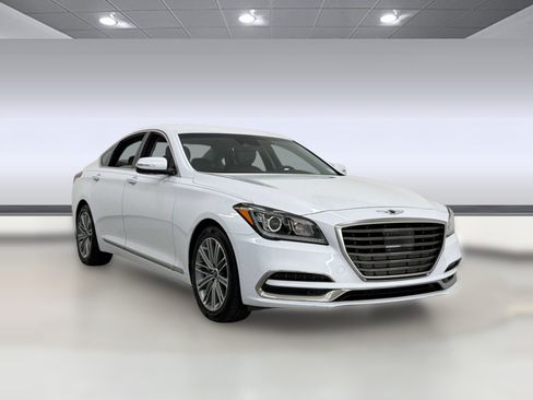 Used 2019 Genesis G80 3.8 RWD image 7