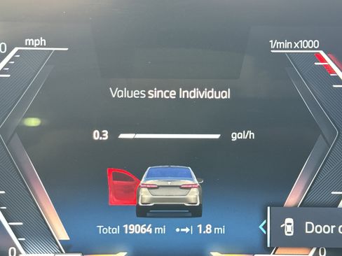 Certified 2025 BMW 530i image 25