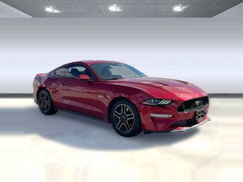 Used 2020 Ford Mustang GT w/ Equipment Group 301A image 7