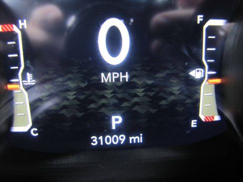 Used 2023 Jeep Gladiator Sport AWD/4WD image 38
