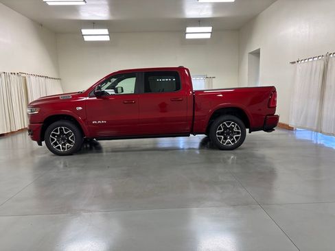 New 2026 RAM 1500 Laramie AWD/4WD image 5