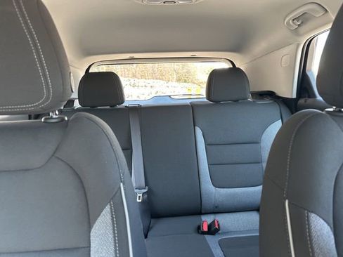 Used 2023 Chevrolet TrailBlazer LS FWD image 29