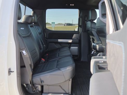 Certified 2025 Ford F150 Platinum w/ FX4 Off-Road Package image 33