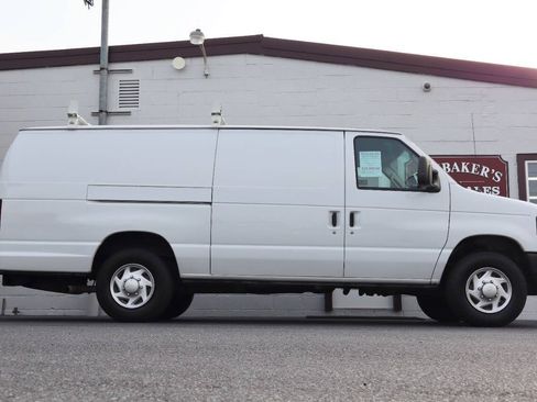 Used 2014 Ford E-350 and Econoline 350 Extended Super Duty w/ Insulation Package RWD image 1