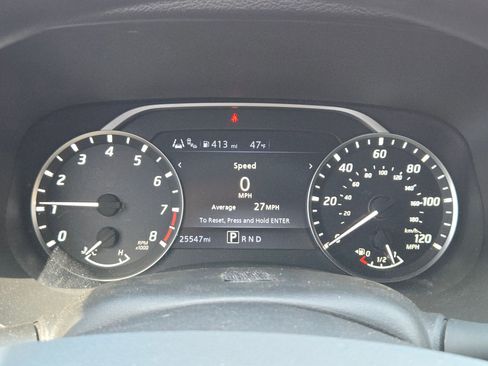 Used 2023 Nissan Frontier SV w/ Midnight Edition Package image 10