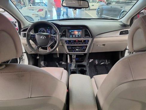 Used 2017 Hyundai Sonata ECO FWD image 9