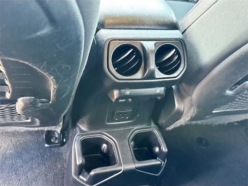 Used 2021 Jeep Wrangler Unlimited Rubicon image 27