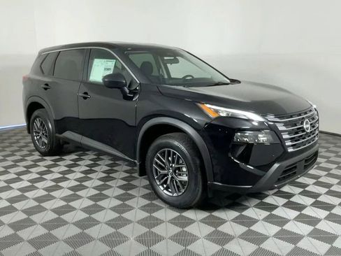 New 2025 Nissan Rogue S image 2