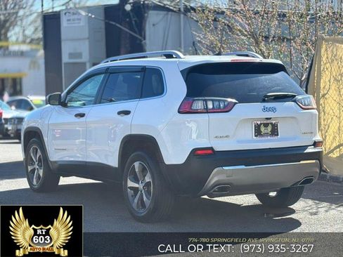 Used 2019 Jeep Cherokee Limited image 4