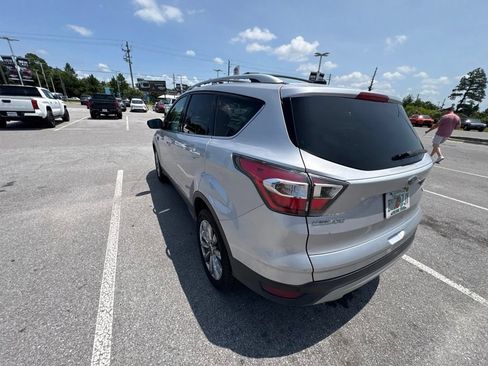 Used 2017 Ford Escape Titanium AWD/4WD image 20