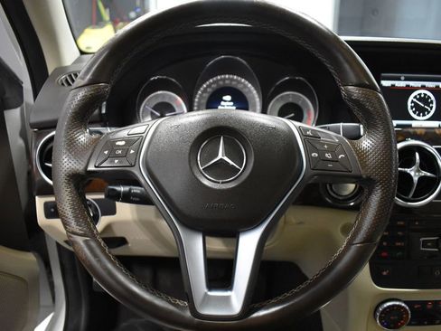 Used 2015 Mercedes-Benz GLK 350 4MATIC image 24