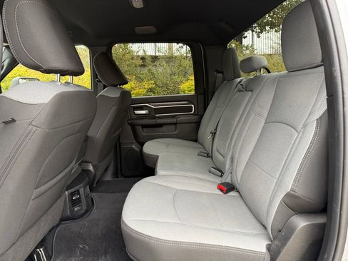 Used 2024 RAM 2500 Big Horn w/ Bed Utility Group image 29