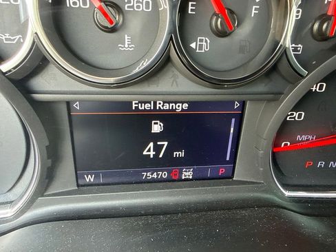 Used 2019 Chevrolet Silverado 1500 RST AWD/4WD image 7
