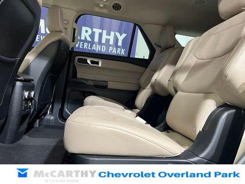 Used 2020 Ford Explorer XLT w/ Equipment Group 202A image 25