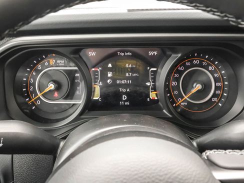 New 2025 Jeep Gladiator Rubicon w/ Convenience Group image 23