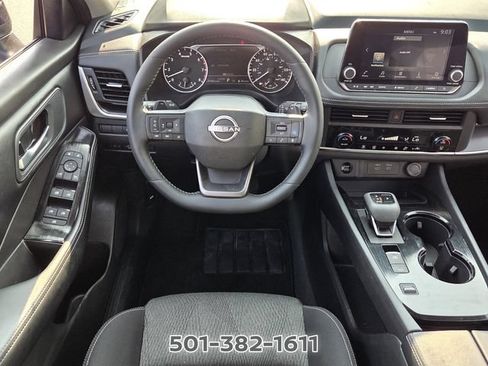 Certified 2026 Nissan Rogue SV FWD image 14