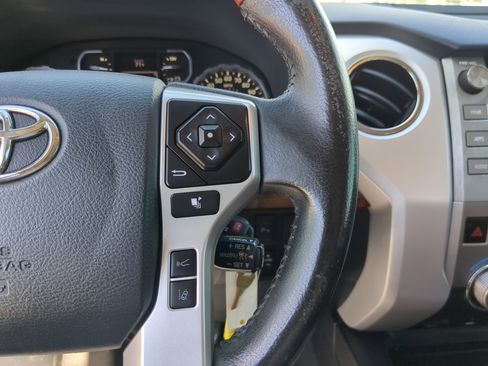 Used 2018 Toyota Tundra SR5 image 27