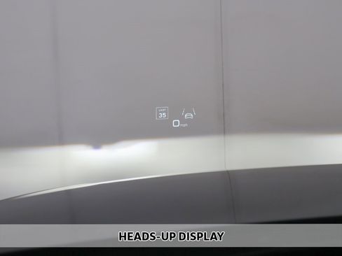 Used 2023 Audi A8 L 3.0T image 6