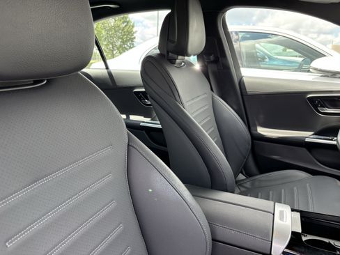 Used 2024 Mercedes-Benz C 300 Sedan image 31