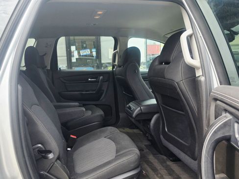 Used 2016 Chevrolet Traverse LT AWD/4WD image 17