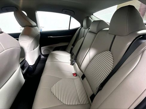 Used 2024 Toyota Camry SE FWD image 21