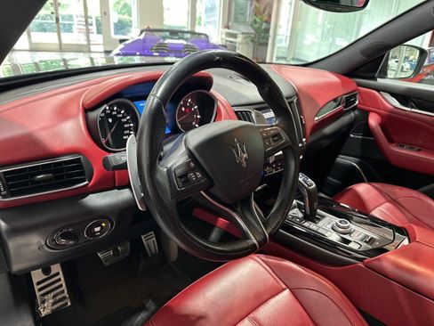 Used 2019 Maserati Levante GranSport AWD/4WD image 3