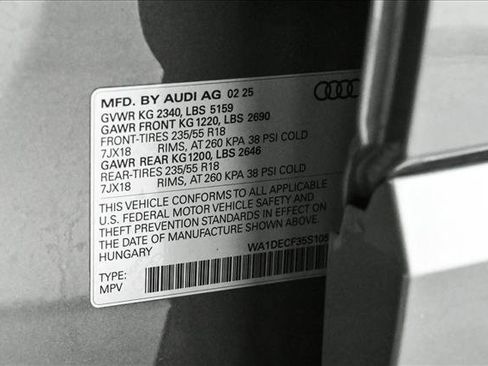 Certified 2025 Audi Q3 2.0T Premium w/ Convenience Package image 26