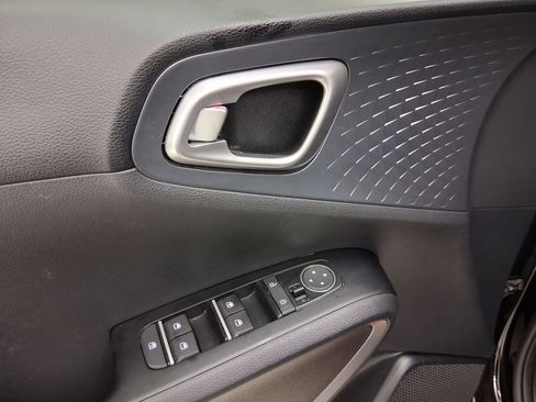 Used 2020 Kia Soul GT-Line image 24