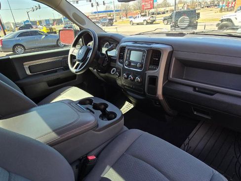 Used 2014 RAM 1500 Express image 7