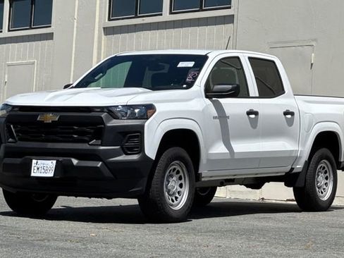Used 2026 Chevrolet Colorado W/T w/ Advanced Trailering Package RWD image 8