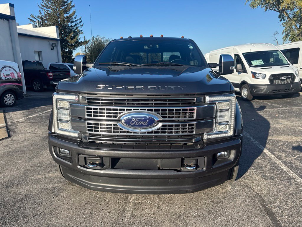 Used 2017 Ford F450 Platinum w/ Platinum Ultimate Package AWD/4WD image 9