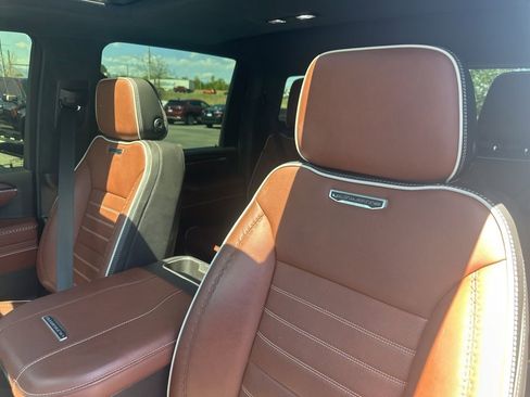 Used 2024 GMC Sierra 2500 Denali Ultimate AWD/4WD image 14