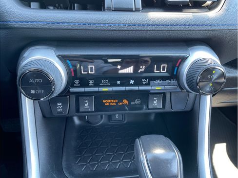 Certified 2022 Toyota RAV4 SE w/ Convenience Package AWD/4WD image 22