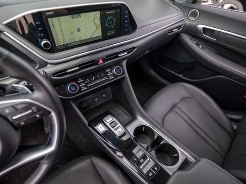 Used 2020 Hyundai Sonata Limited FWD image 24