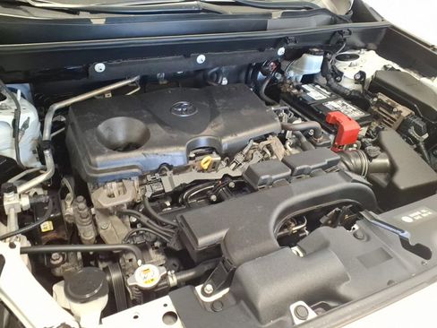 Used 2019 Toyota RAV4 XLE w/ Convenience Package image 22