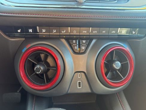 Used 2022 Chevrolet Blazer RS image 35