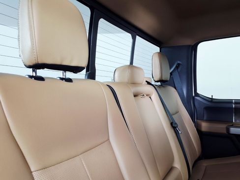 Used 2022 Ford F250 Lariat w/ Lariat Value Package AWD/4WD image 12