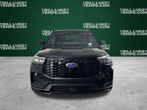 Used 2025 Ford Explorer ST-Line w/ ST-Line Street Pack AWD/4WD image 9