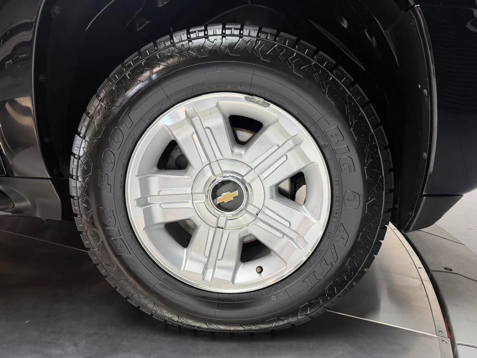 Used 2013 Chevrolet Avalanche LT w/ Suspension Package, Off-Road AWD/4WD image 7