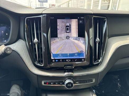 Certified 2025 Volvo XC60 B5 Plus AWD/4WD image 24