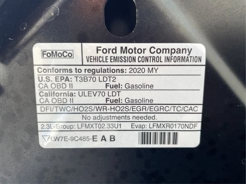 Used 2020 Ford Explorer XLT w/ Equipment Group 202A AWD/4WD image 27