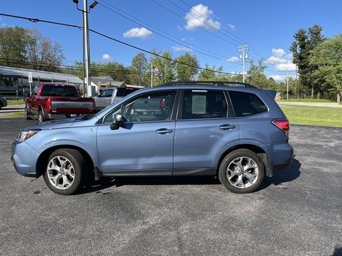 Used 2018 Subaru Forester 2.5i Touring w/ 50th Anniversary Edition AWD/4WD image 12