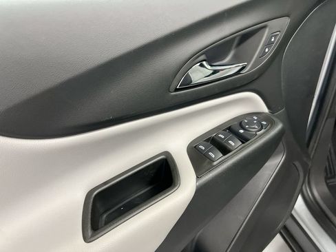 Used 2024 Chevrolet Equinox LS FWD image 20