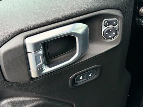 Used 2021 Jeep Wrangler Unlimited Sport AWD/4WD image 18
