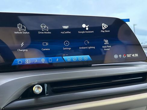 New 2026 Cadillac Vistiq Sport image 29