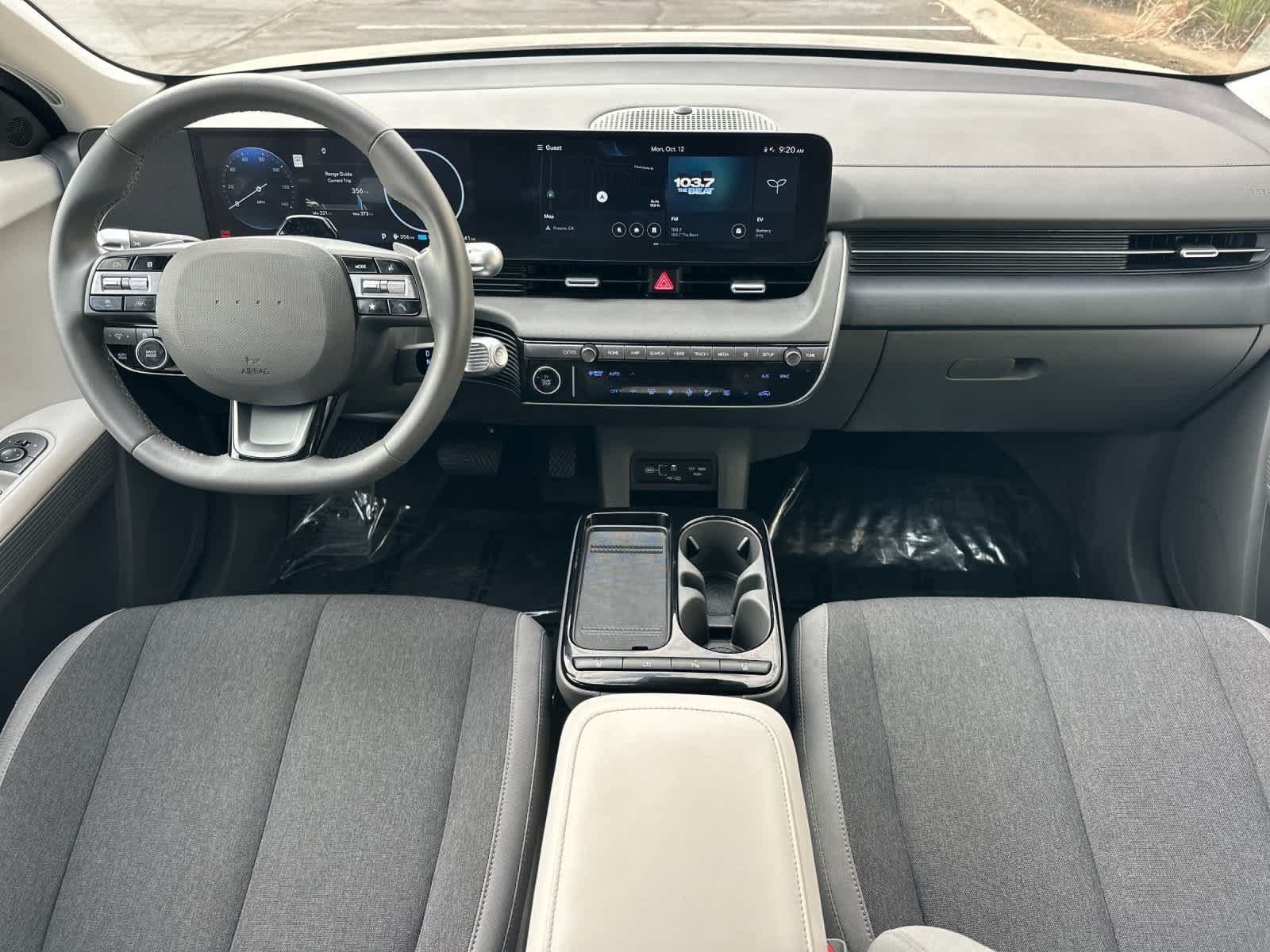 Used 2025 Hyundai Ioniq 5 SE RWD image 4